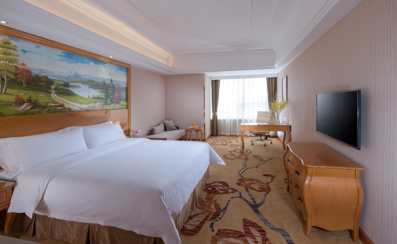 Vienna International Hotel - Expo Branch Shanghai Buitenkant foto