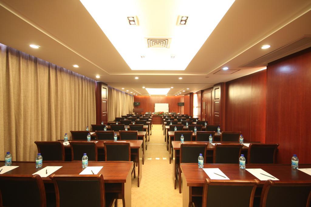 Vienna International Hotel - Expo Branch Shanghai Buitenkant foto